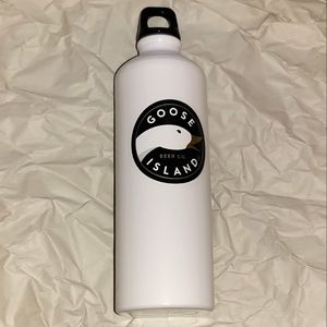 Goose Island Reusable Bottle